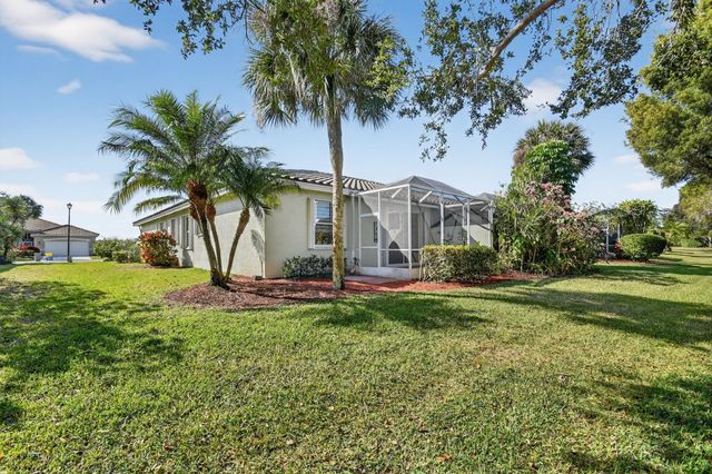 10664 Royal Caribbean Circle 10664, Boynton Beach, FL 33437