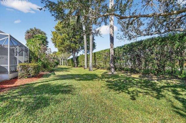 10664 Royal Caribbean Circle 10664, Boynton Beach, FL 33437