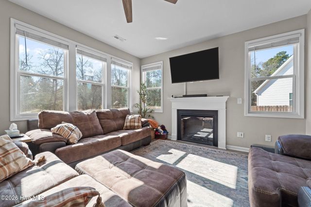 218 Woodsrun Street, Raeford, NC 28376