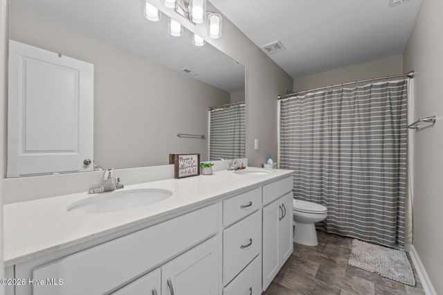 218 Woodsrun Street, Raeford, NC 28376