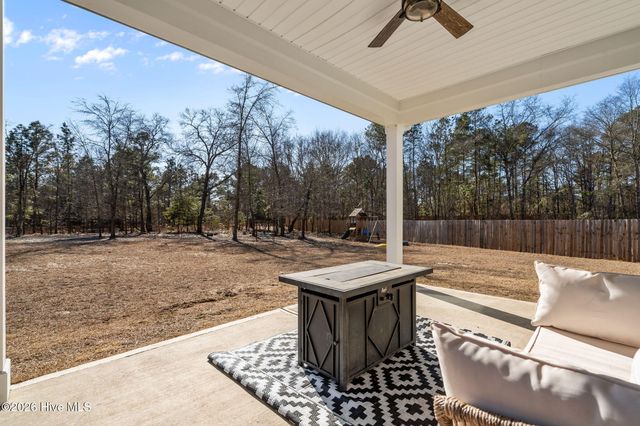 218 Woodsrun Street, Raeford, NC 28376