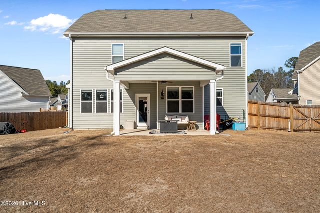 218 Woodsrun Street, Raeford, NC 28376