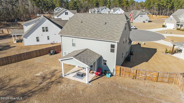 218 Woodsrun Street, Raeford, NC 28376