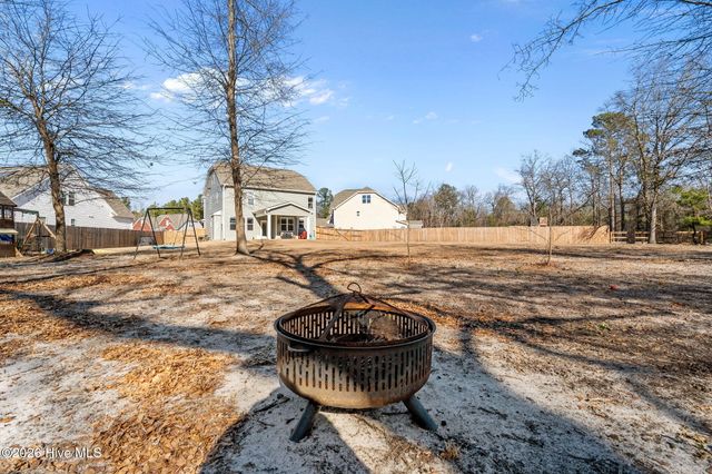 218 Woodsrun Street, Raeford, NC 28376