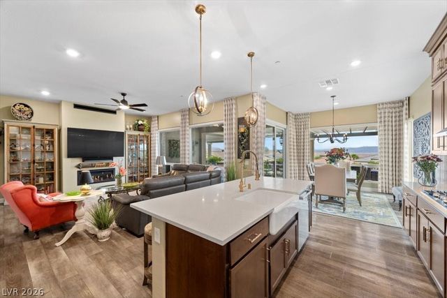 44 Stone Yucca Court, Henderson, NV 89011