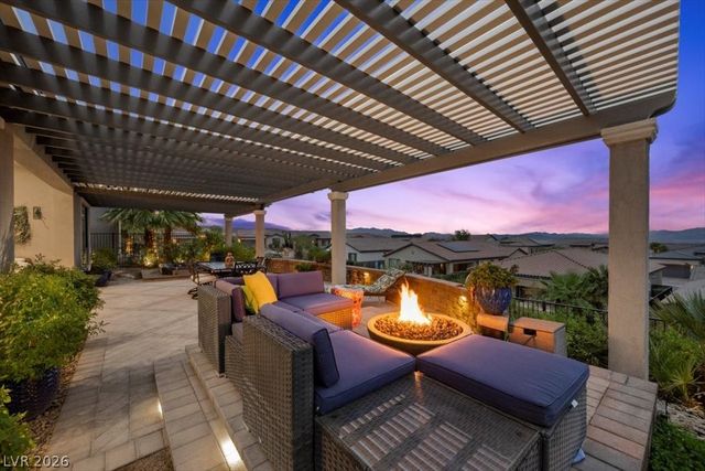 44 Stone Yucca Court, Henderson, NV 89011