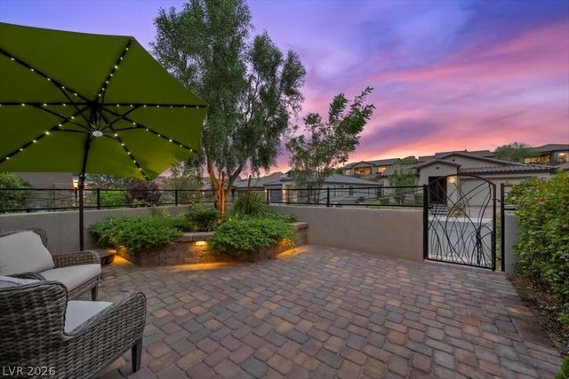 44 Stone Yucca Court, Henderson, NV 89011