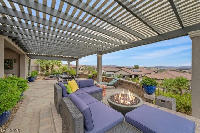 44 Stone Yucca Court, Henderson, NV 89011