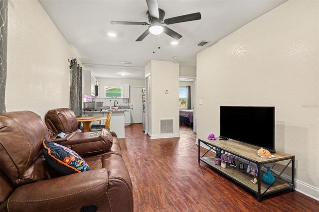 614 W 6TH STREET, Lakeland, FL 33805