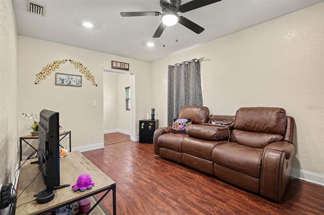 614 W 6TH STREET, Lakeland, FL 33805