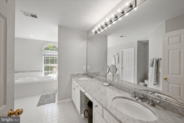 166 COMAY TER, Alexandria, VA 22304