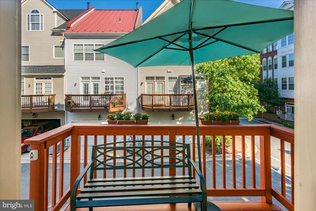166 COMAY TER, Alexandria, VA 22304