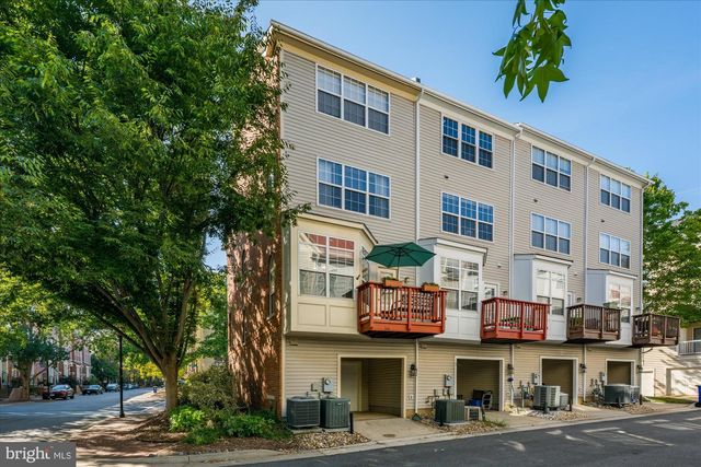 166 COMAY TER, Alexandria, VA 22304