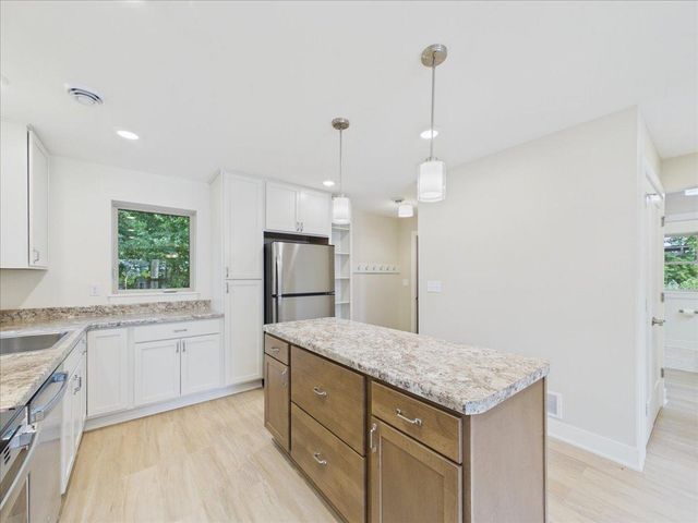 2911 N 4th Street, Minneapolis, MN 55411