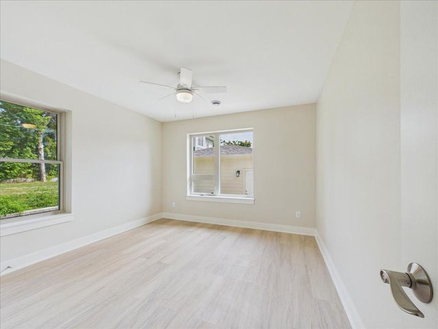 2911 N 4th Street, Minneapolis, MN 55411