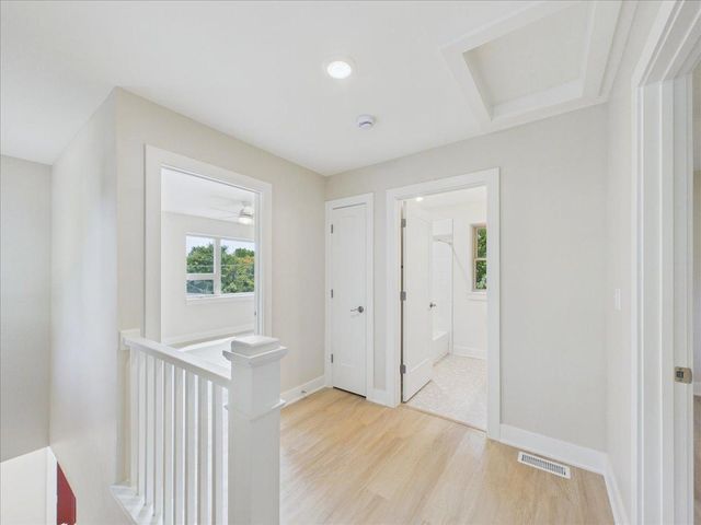 2911 N 4th Street, Minneapolis, MN 55411
