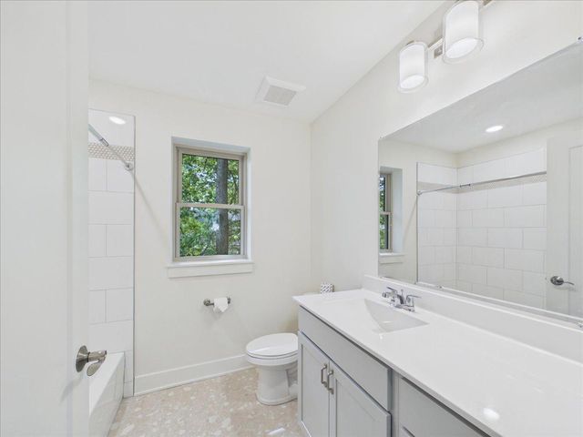 2911 N 4th Street, Minneapolis, MN 55411
