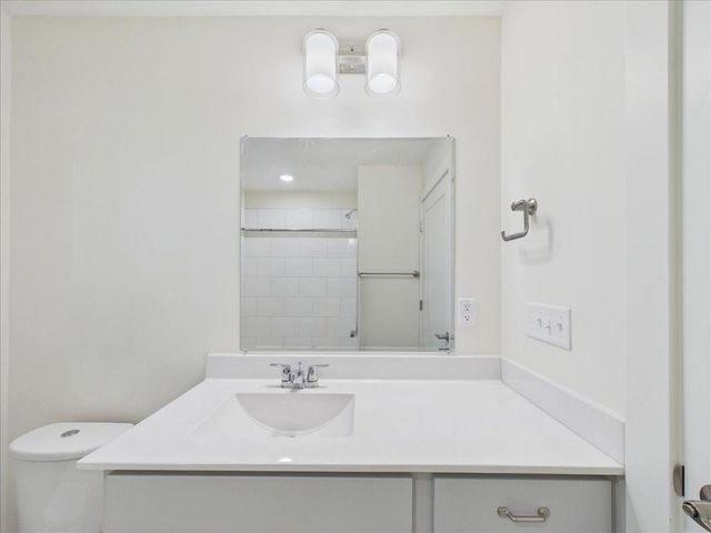 2911 N 4th Street, Minneapolis, MN 55411