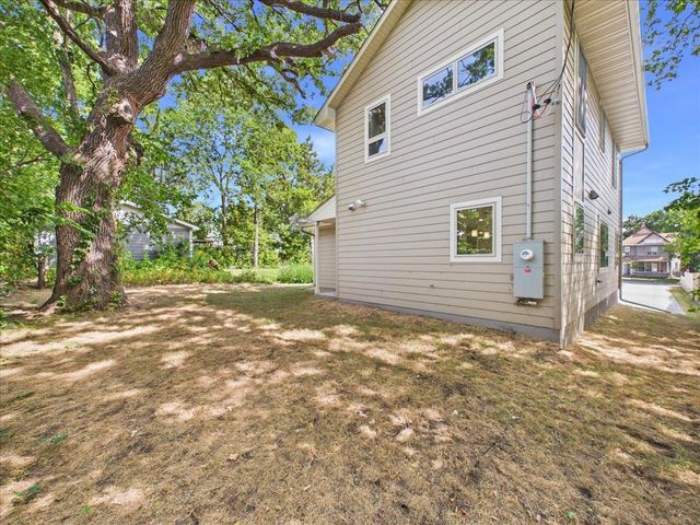 2911 N 4th Street, Minneapolis, MN 55411