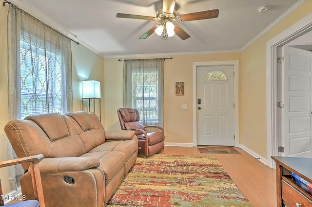 124 Voncannon Drive, Johnson City, TN 37601