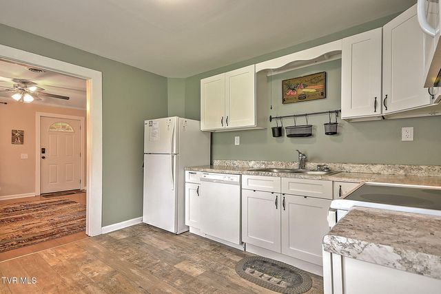124 Voncannon Drive, Johnson City, TN 37601