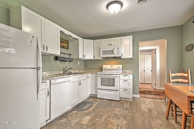 124 Voncannon Drive, Johnson City, TN 37601