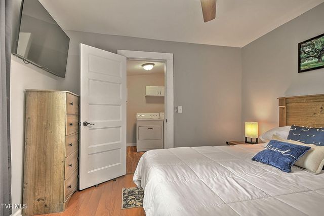 124 Voncannon Drive, Johnson City, TN 37601