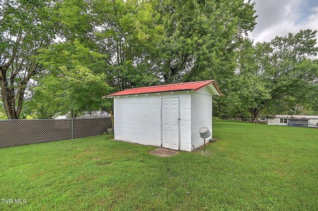 124 Voncannon Drive, Johnson City, TN 37601