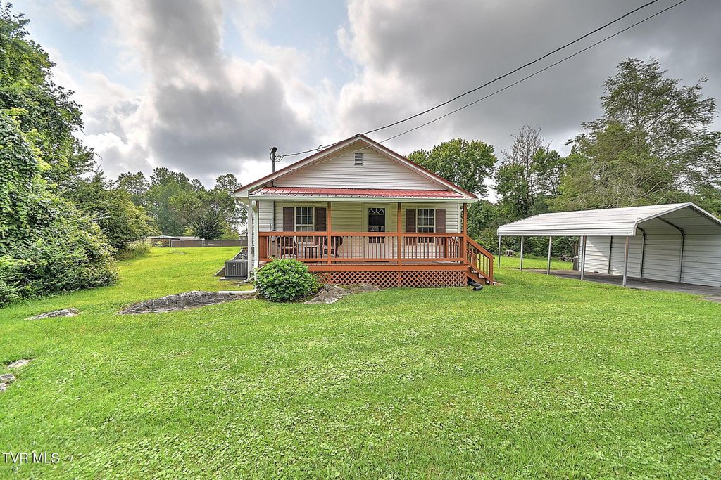 124 Voncannon Drive, Johnson City, TN 37601