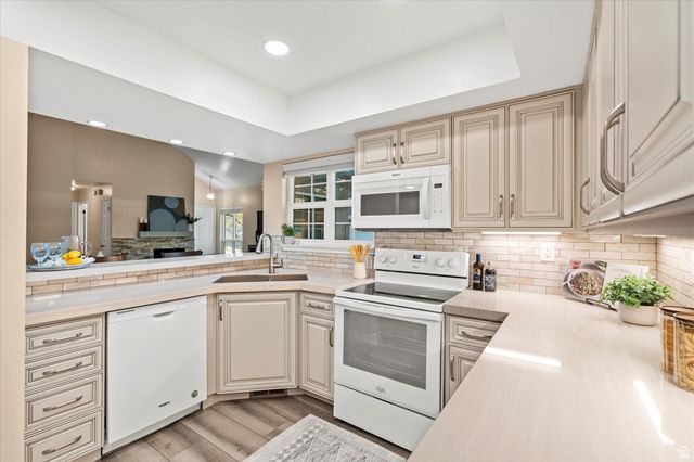 888 E 6895 S, Midvale, UT 84047