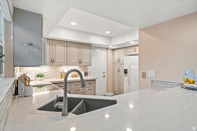 888 E 6895 S, Midvale, UT 84047