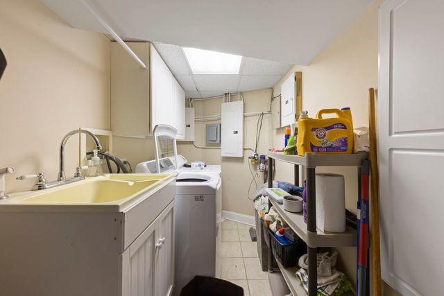 800 Ingalton Avenue, West Chicago, IL 60185