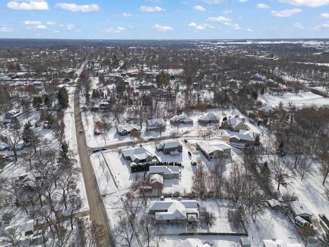 800 Ingalton Avenue, West Chicago, IL 60185