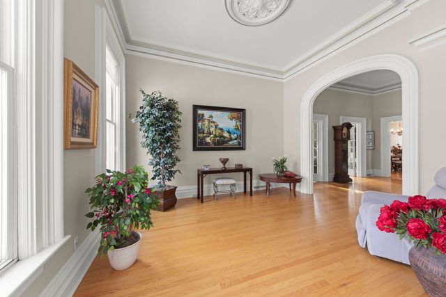 800 Ingalton Avenue, West Chicago, IL 60185