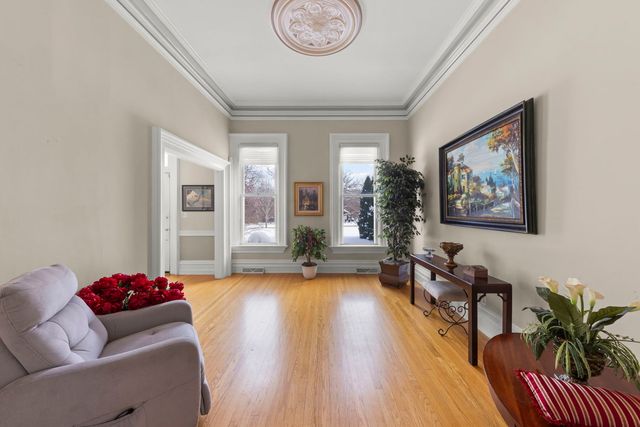 800 Ingalton Avenue, West Chicago, IL 60185