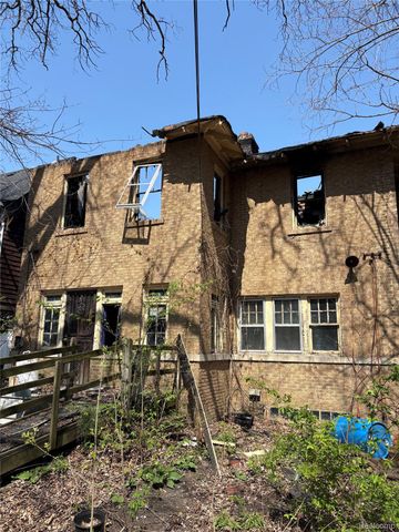 2253 Glynn Court, Detroit, MI 48206