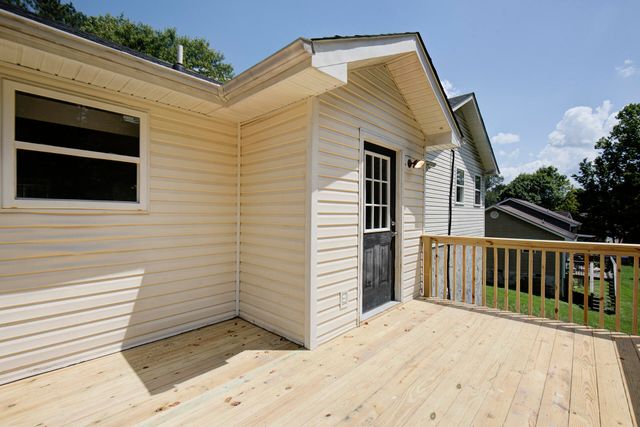 307 Ridgecrest Drive, Lafayette, GA 30728