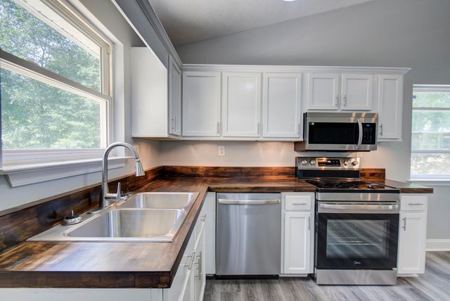 307 Ridgecrest Drive, Lafayette, GA 30728