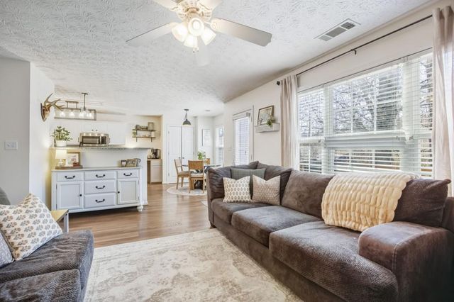 236 Shenandoah Drive, Hiram, GA 30141