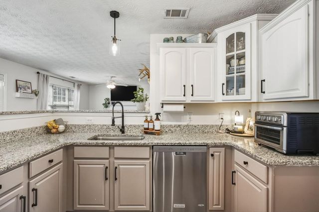 236 Shenandoah Drive, Hiram, GA 30141