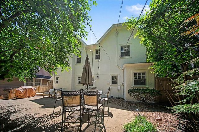 428 W 58TH Terrace, Kansas City, MO 64113