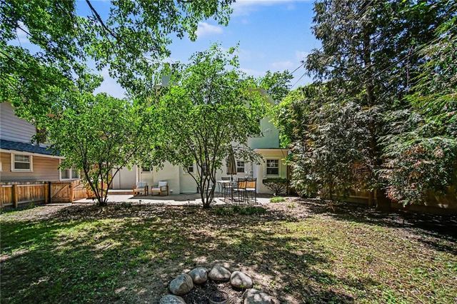428 W 58TH Terrace, Kansas City, MO 64113