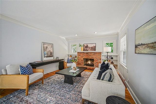 428 W 58TH Terrace, Kansas City, MO 64113