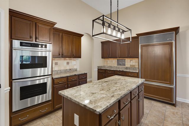 420 LEWIS FAIRWAY CIR, Oakland, TN 38060