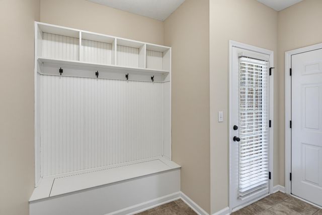 420 LEWIS FAIRWAY CIR, Oakland, TN 38060