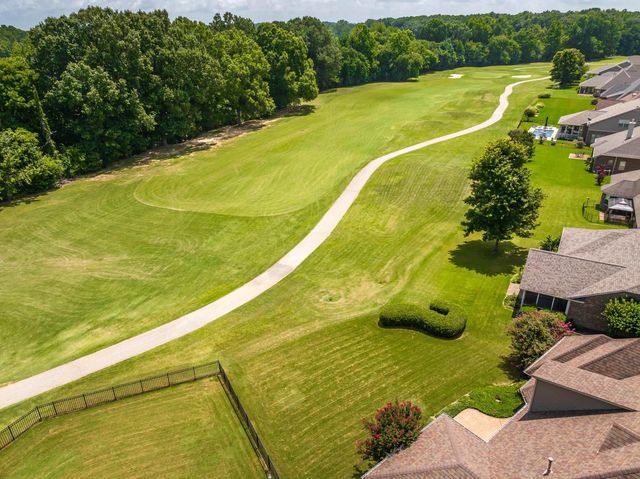 420 LEWIS FAIRWAY CIR, Oakland, TN 38060