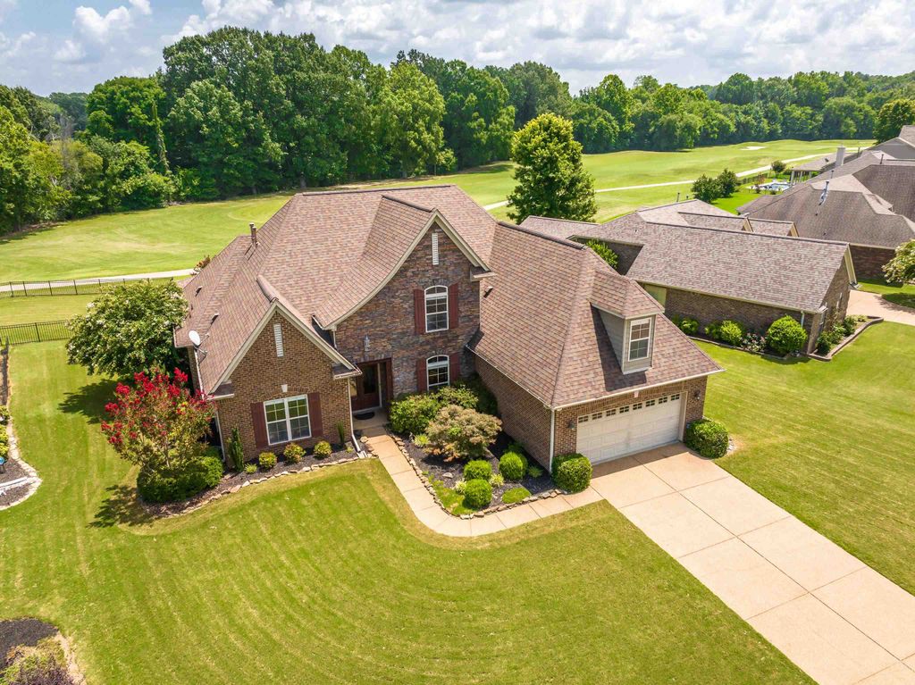 420 LEWIS FAIRWAY CIR, Oakland, TN 38060