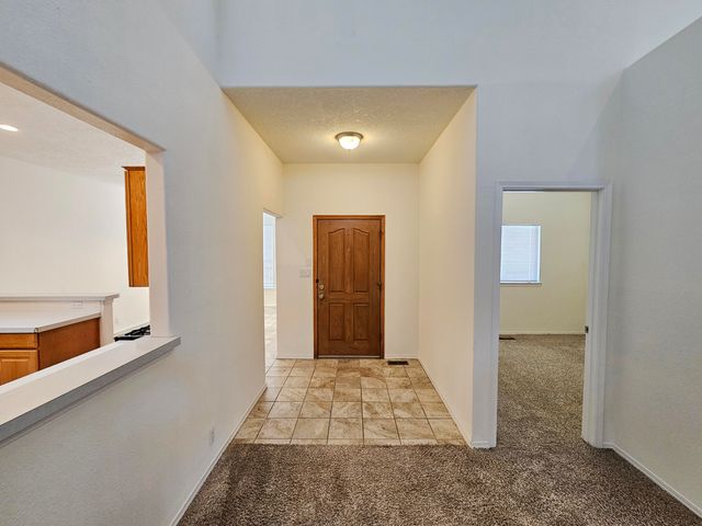 9612 ROSAS Avenue NE, Albuquerque, NM 87109