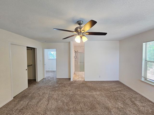 9612 ROSAS Avenue NE, Albuquerque, NM 87109