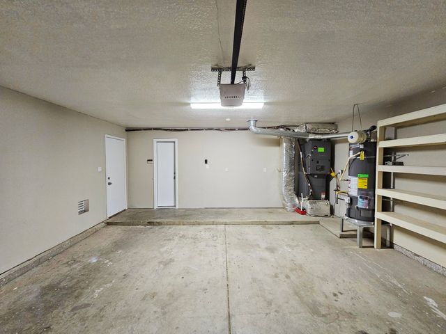 9612 ROSAS Avenue NE, Albuquerque, NM 87109